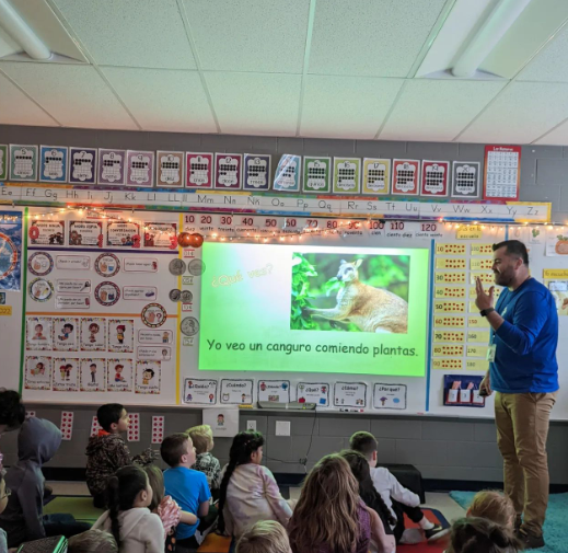 Leesburg Invites Students and Teachers to Join their Dual Language