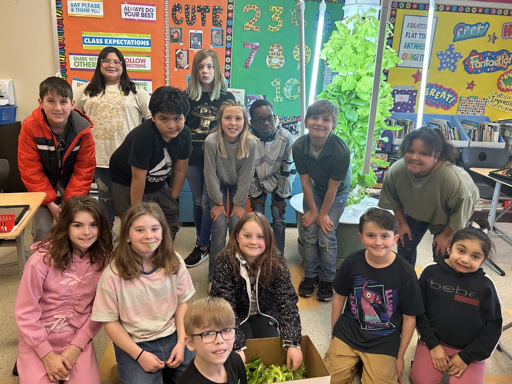 4th graders with grow tower